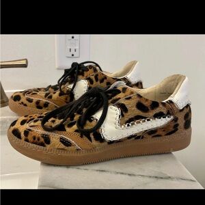 BRAND NEW Dolce Vita Sneakers